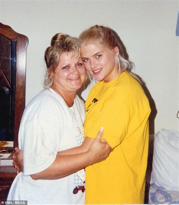 Anna Nicole Smith's Mom: A Journey Through Love and Loss