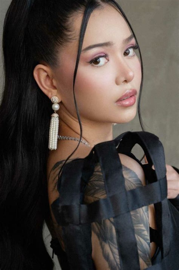 Bella Poarch NSFW: A Comprehensive Look into the Viral Sensation