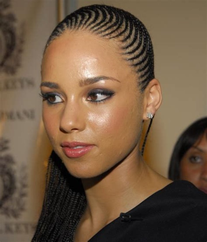 Stunning Cornrow Hairstyles: Braids & Designs