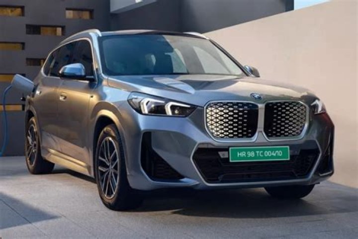 Understanding Costlier Cars: A Dive into the World of Luxury Automobiles