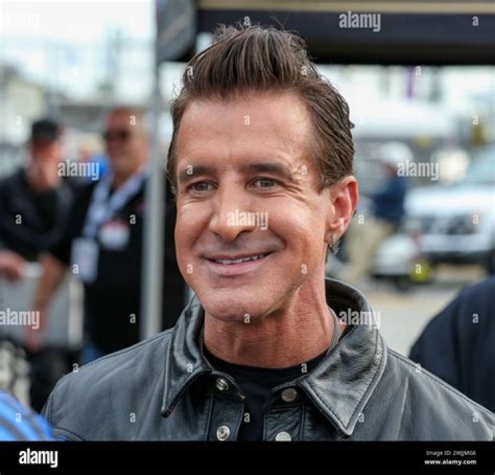 Creed Lead Singer: A Deep Dive into the Voice of the Band