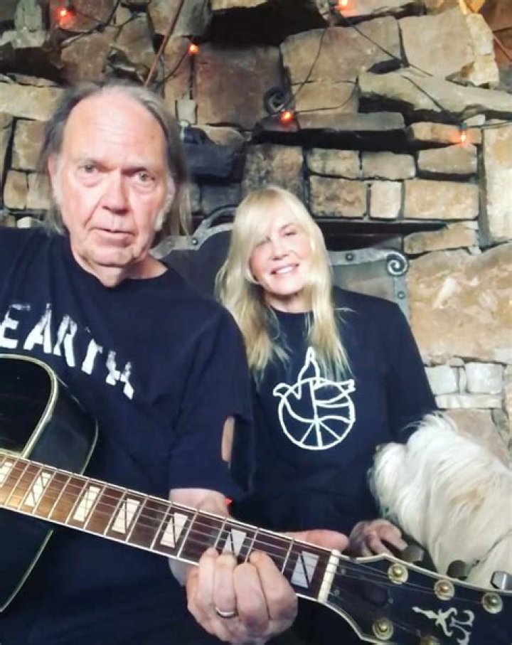 Exploring the Beautiful Connection: Daryl Hannah and Neil Young Photos