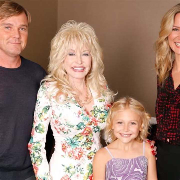 Dolly Parton's Children: All You Need to Know