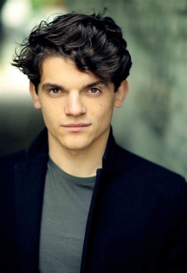 Unveiling Edward Bluemel: The Rising Star of "The Crown"