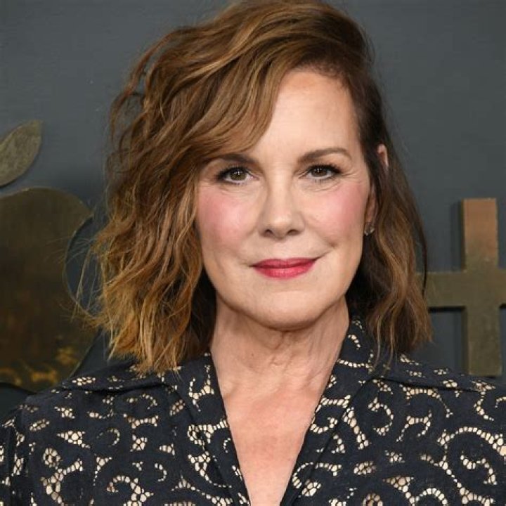 Elizabeth Perkins: A Comprehensive Look at Her Life, Career, and Legacy