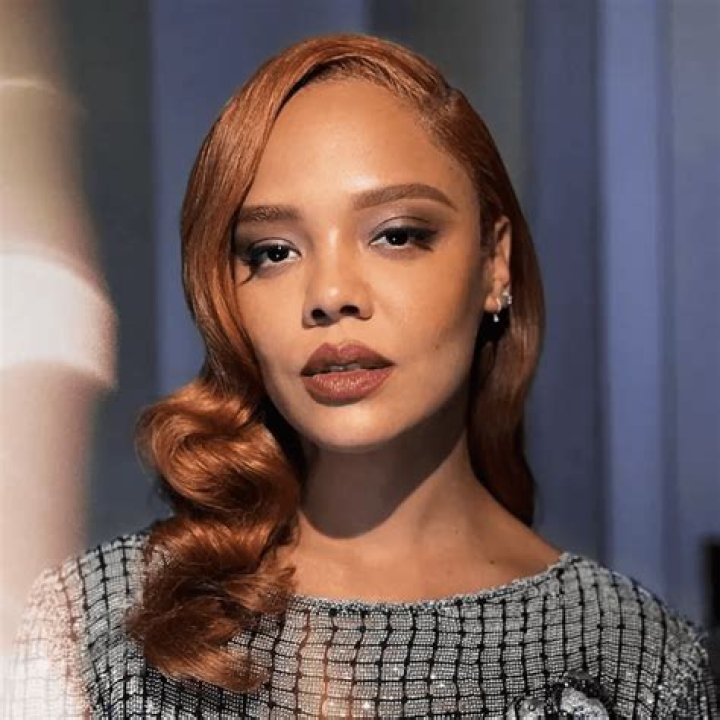 Embracing Blue Hair on Brown Skin: A Trend Worth Exploring