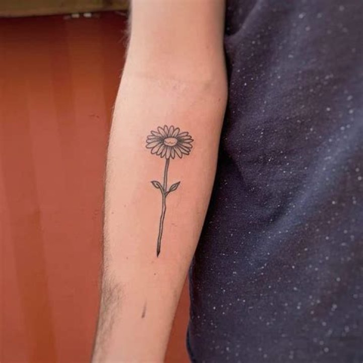 Embracing Nature: The Allure of Daisy Tattoos