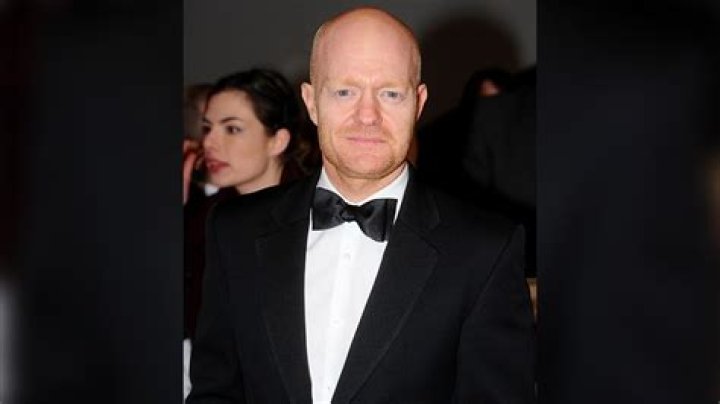 Unveiling the Voice Behind the Geico Lizard: The Story of the Voice Actor