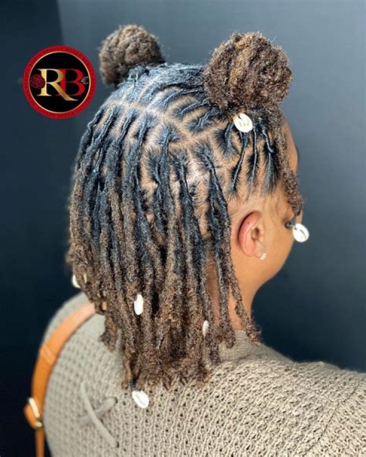 How to Style Short Locs: A Comprehensive Guide