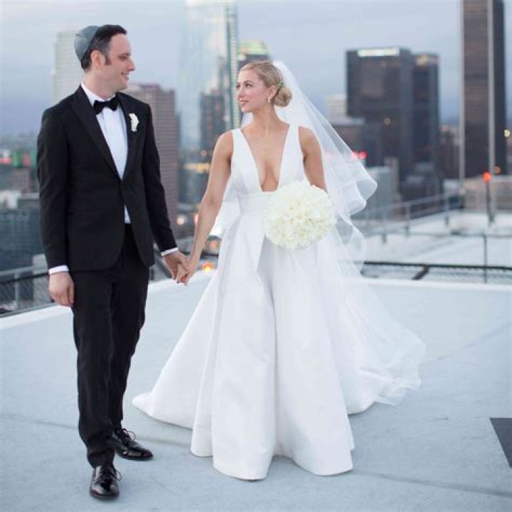 Iliza Shlesinger's Comedian Husband: A Comprehensive Look into Their Relationship