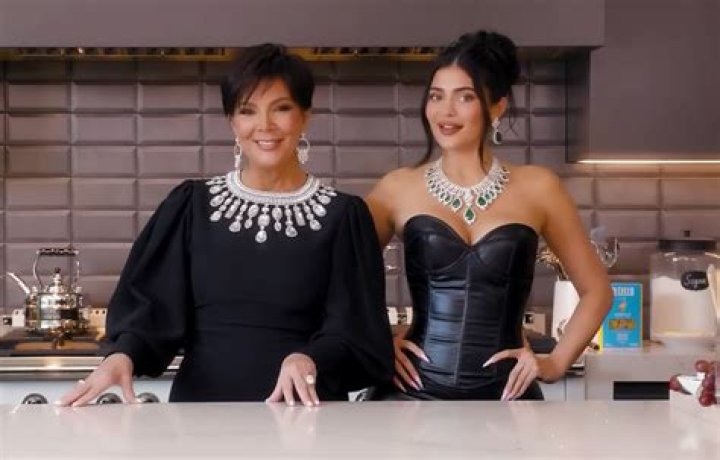 Is Kris Jenner's Mom Still Alive? [Truth Revealed]