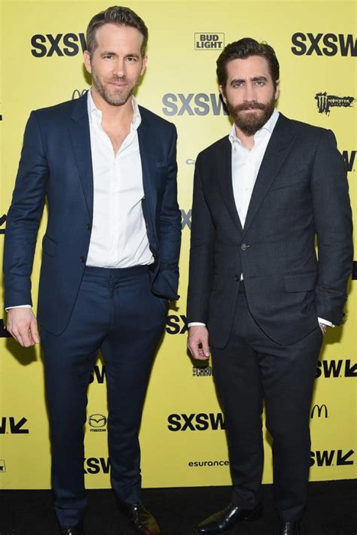 Unveiling the Height of Jake Gyllenhaal: How Tall is He in Feet?