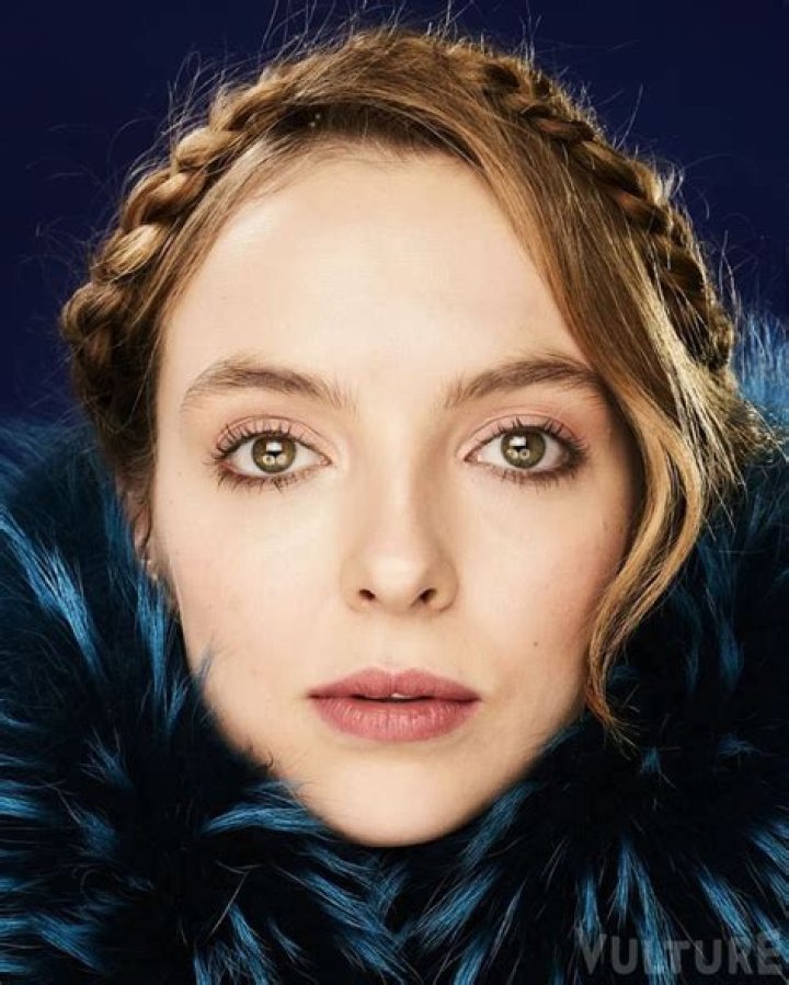 Jodie Comer Eye Color: Stunning Blue or Brown?