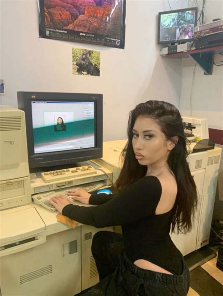 Kali Uchis Computer: Exploring the Musician's Digital World