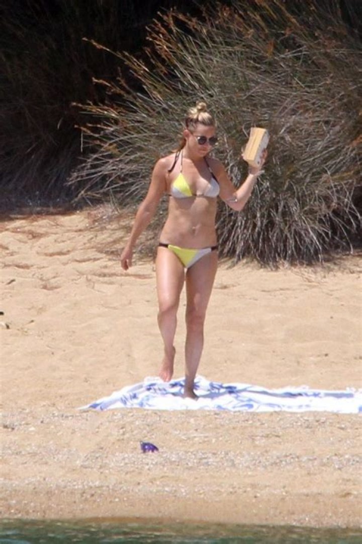 Kate Bolduan Bikini: A Deep Dive into Her Style, Journey, and Influence