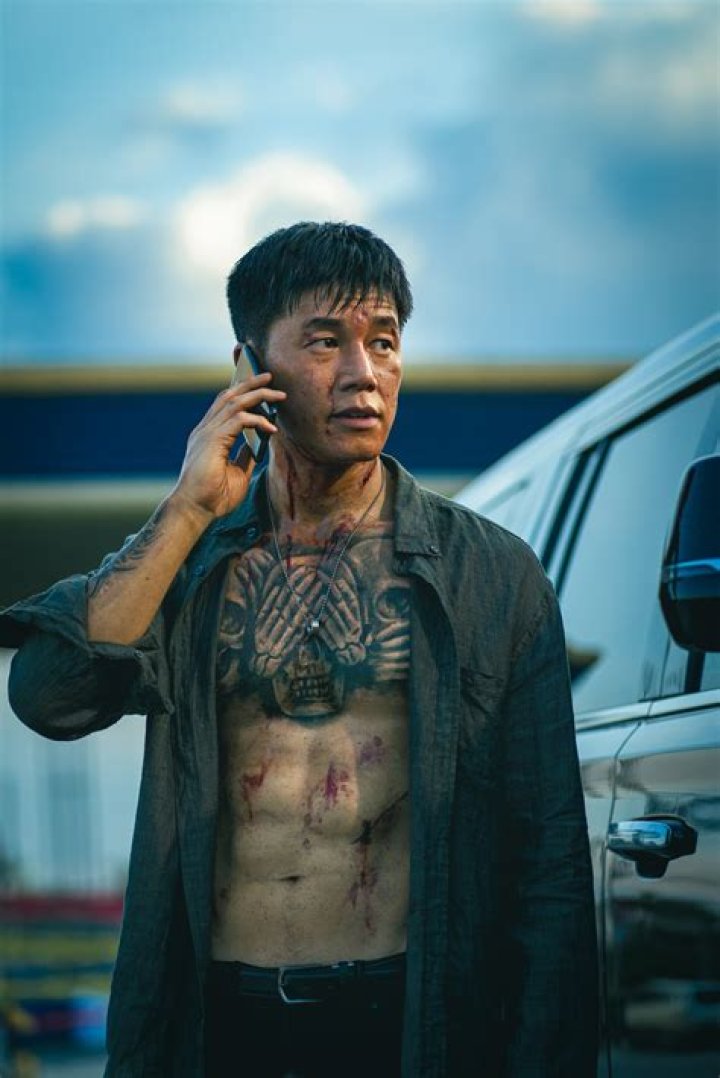 Kim Muyeol: The Rising Star of Korean Entertainment