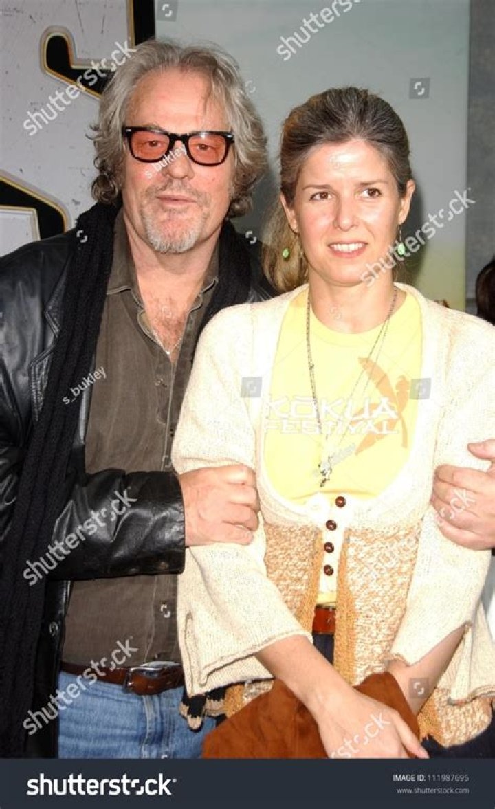 Kim Novicki: The Rising Star in the Entertainment Industry