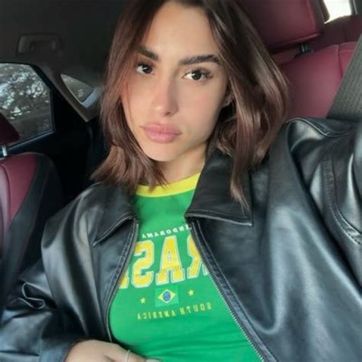 Exploring the Rise and Influence of Laararosee Erome