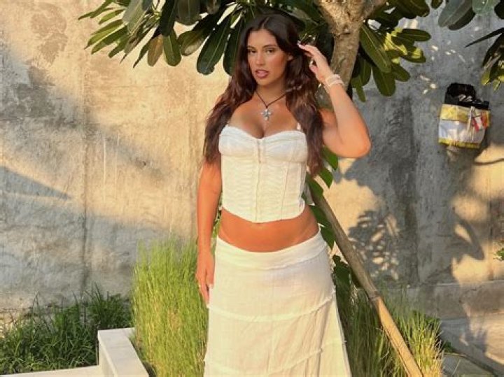 Mia Bailey Nudes: Debunking Myths and Understanding the Controversy