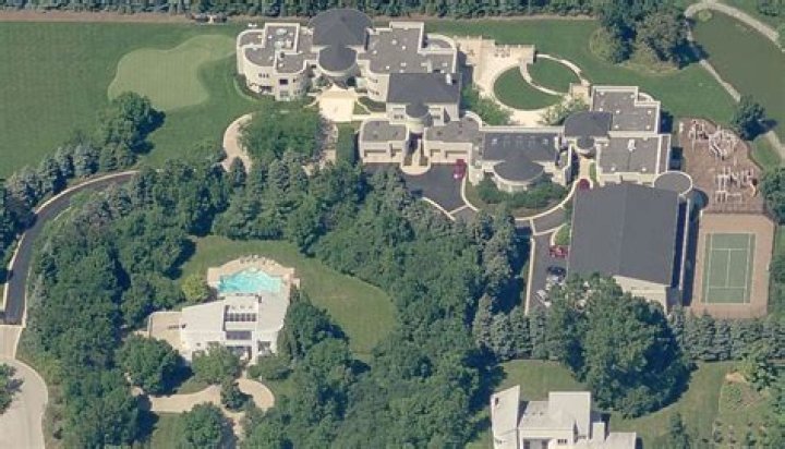 Michael Jordan's Highland Park Mansion: Inside the Iconic Home