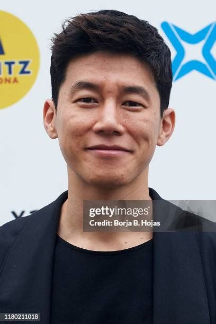 Exploring the Life and Achievements of Mu-Yeol Kim: A Comprehensive Biography