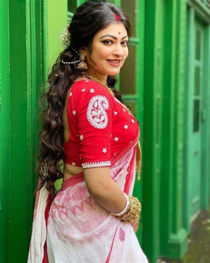 Priya Ray Actress: Rising Star in the Entertainment Industry