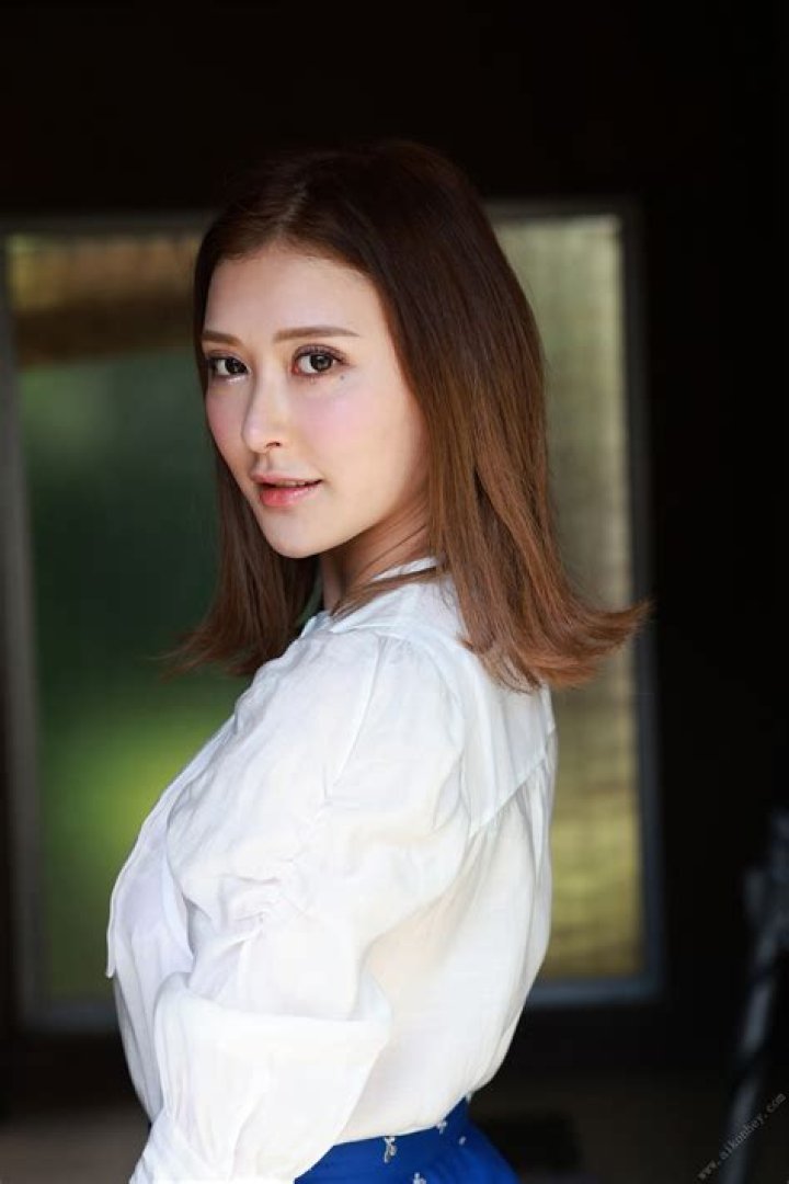 Discovering the Allure of Ranran Fuji: A Rising Star in Entertainment