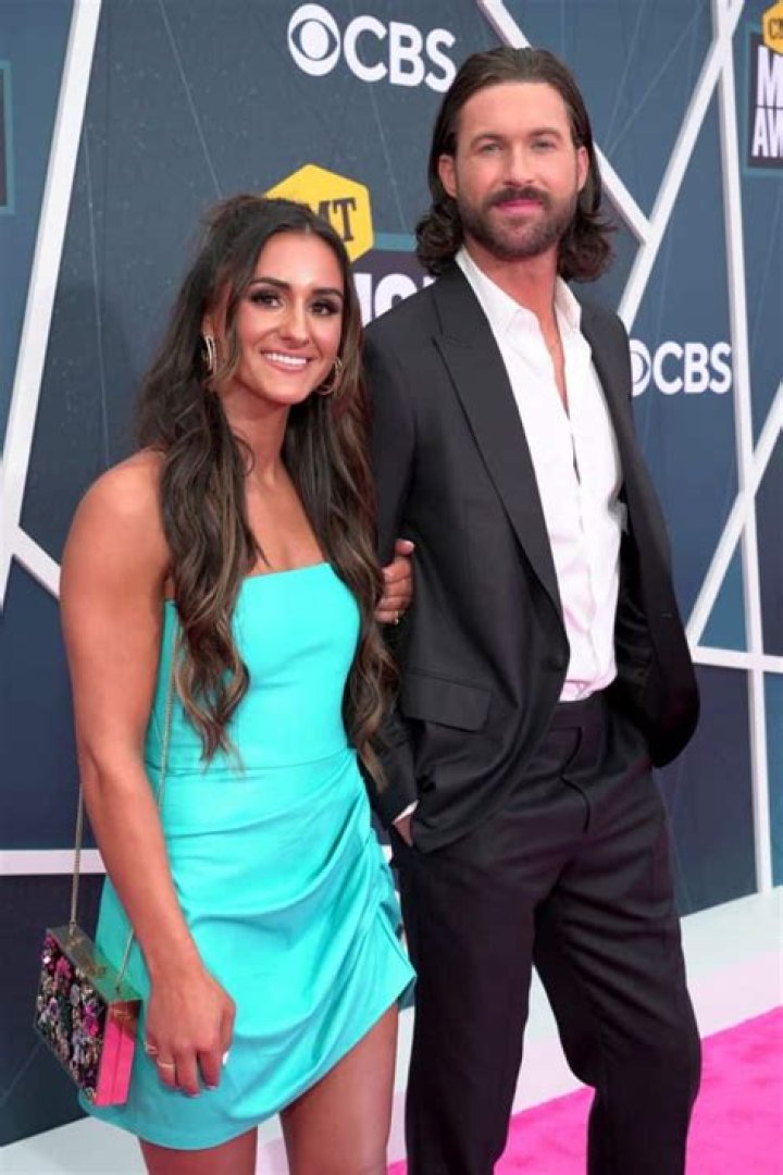 Riley Green's Wife: Everything You Need to Know