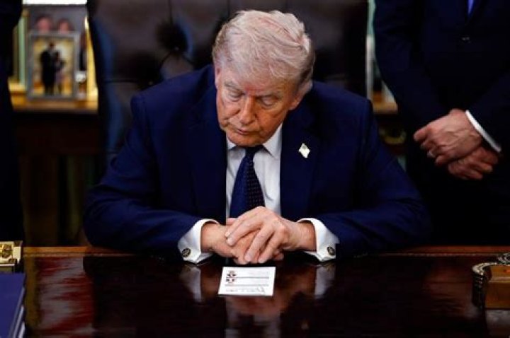 When Trump Falls: A Deep Dive into the Symbolism and Impact