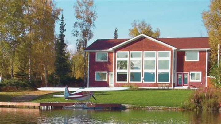 Discovering the Current Residence of Sarah Palin